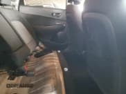 ✅ 2018 Hyundai Kona SEL • VIN: KM8K22AA2JU154348 • Лот: 37891614. Опубликован ранее на Copart с пробегом 32 183 миль. Бесплатный доступ к архиву аукционных продаж из США и подробный отчёт об истории автомобиля на DreamBid. Изображение 10.