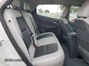 ✅ 2017 Chevrolet Bolt EV Premier • VIN: 1G1FX6S04H4135999 • Lot: 52772724. Wystawiony na Copart z przebiegiem 17 209 mil. Bezpłatny archiwum sprzedaży aukcyjnych z USA i szczegółowy raport historii pojazdu na DreamBid. Zdjęcie 10.