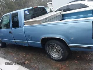 ✅ 1997 GMC Sierra 1500 • VIN: 1GTEC19R7VE530402 • Лот: 43818835. Опубликован ранее на IAAI с пробегом 336 575 миль. Бесплатный доступ к архиву аукционных продаж из США и подробный отчёт об истории автомобиля на DreamBid. Изображение 6.