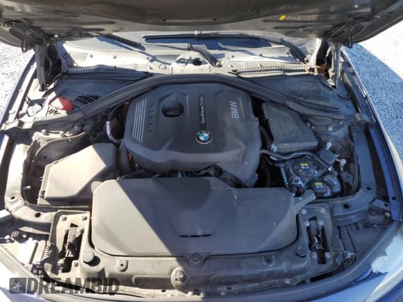 ✅ 2017 BMW 3 Series 330i • VIN: WBA8B9G50HNU09128 • Лот: 87448125. Опубликован ранее на Copart с пробегом 125 550 миль. Бесплатный доступ к архиву аукционных продаж из США и подробный отчёт об истории автомобиля на DreamBid. Изображение 11.