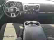 2021 Ram 1500 Warlock z VIN 1C6RR6GGXMS597050, wystawiony jako Copart lot #50567815 z przebiegiem 76 409 mil mil oraz Szkoda całkowita • Salvage title. Historia ofert i sprzedaży dostępna na DreamBid. Obrazek 8.