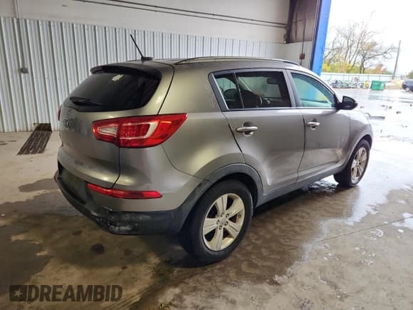 ✅ 2011 Kia Sportage LX • VIN: KNDPB3A25B7058769 • Lot: 90385075. Wystawiony na Copart z przebiegiem 143 353 mil. Bezpłatny archiwum sprzedaży aukcyjnych z USA i szczegółowy raport historii pojazdu na DreamBid. Zdjęcie 3.