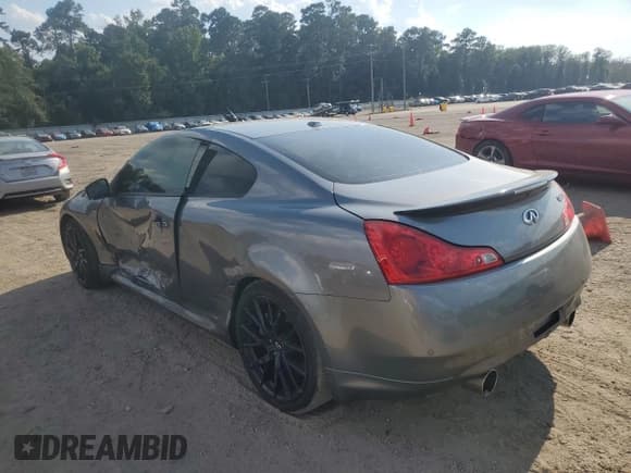 ✅ 2015 Infiniti Q60 S Limited • VIN: JN1CV6EK5FM870309 • Lot: 70549435. Wystawiony na Copart z przebiegiem 83 750 mil. Bezpłatny archiwum sprzedaży aukcyjnych z USA i szczegółowy raport historii pojazdu na DreamBid. Zdjęcie 2.