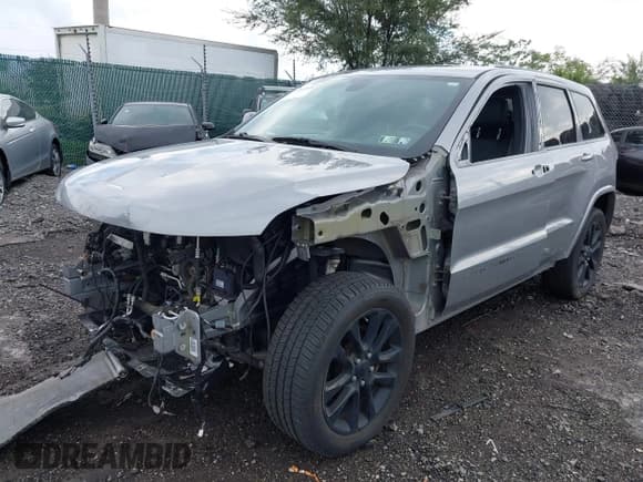 ✅ 2019 Jeep Grand Cherokee Altitude • VIN: 1C4RJFAG7KC754372 • Лот: 43313030. Опубликован ранее на IAAI с пробегом 59 463 миль. Бесплатный доступ к архиву аукционных продаж из США и подробный отчёт об истории автомобиля на DreamBid. Изображение 22.