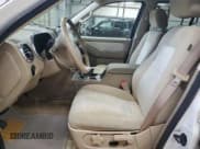 ✅ 2008 Ford Explorer XLT • VIN: 1FMEU63E28UA65355 • Lot: 90643935. Wystawiony na Copart z przebiegiem 224 975 mil. Bezpłatny archiwum sprzedaży aukcyjnych z USA i szczegółowy raport historii pojazdu na DreamBid. Zdjęcie 7.