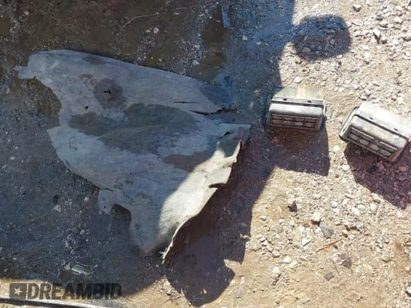 ✅ 2006 Toyota Tacoma • VIN: 3TMMU52N06M002199 • Лот: 41622522. Опубликован ранее на IAAI с пробегом 181 818 миль. Бесплатный доступ к архиву аукционных продаж из США и подробный отчёт об истории автомобиля на DreamBid. Изображение 12.