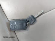 ✅ 2015 Chevrolet Suburban LT • VIN: 1GNSKJKC6FR502961 • Lot: 43542838. Wystawiony na IAAI z przebiegiem 151 612 mil. Bezpłatny archiwum sprzedaży aukcyjnych z USA i szczegółowy raport historii pojazdu na DreamBid. Zdjęcie 11.