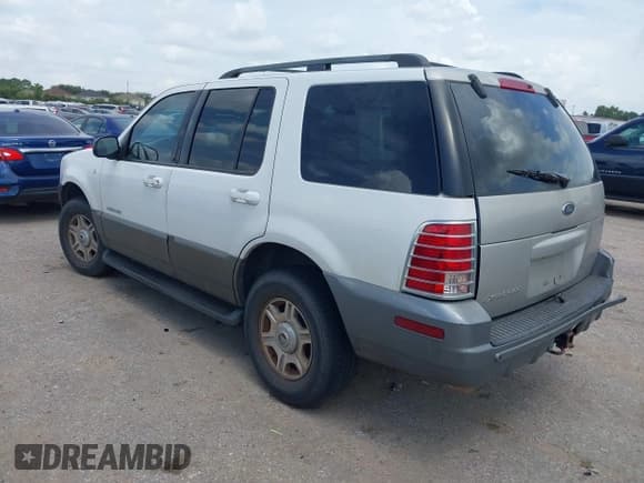 ✅ 2002 Mercury Mountaineer • VIN: 4M2ZU66E72ZJ21747 • Lot: 42656153. Listed on IAAI with 196,835 mi. Free auction sales archive from the USA and detailed vehicle history report at DreamBid. Image 3.
