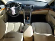 ✅ 2009 Hyundai Sonata GLS • VIN: 5NPET46C49H496247 • Лот: 80764454. Опубликован ранее на Copart с пробегом 155 989 миль. Бесплатный доступ к архиву аукционных продаж из США и подробный отчёт об истории автомобиля на DreamBid. Изображение 8.