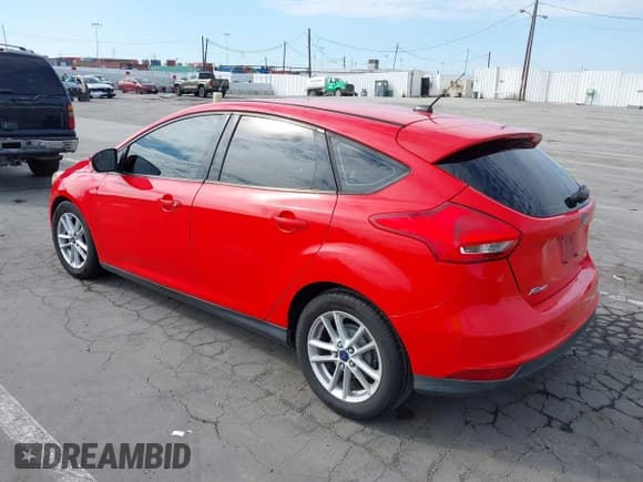 ✅ 2017 Ford Focus SE • VIN: 1FADP3K22HL216638 • Lot: 43291310. Wystawiony na IAAI z przebiegiem 126 321 mil. Bezpłatny archiwum sprzedaży aukcyjnych z USA i szczegółowy raport historii pojazdu na DreamBid. Zdjęcie 3.