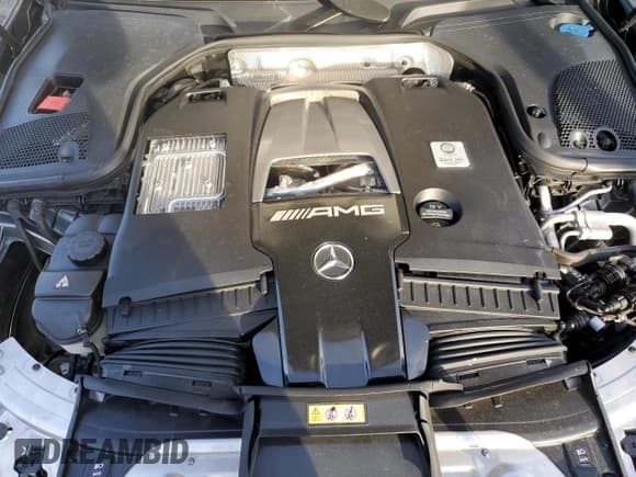 ✅ 2021 Mercedes-Benz E 63 S AMG • VIN: W1KZH8KB4MA982800 • Лот: 44360975. Опубликован ранее на Copart с пробегом 31 728 миль. Бесплатный доступ к архиву аукционных продаж из США и подробный отчёт об истории автомобиля на DreamBid. Изображение 11.