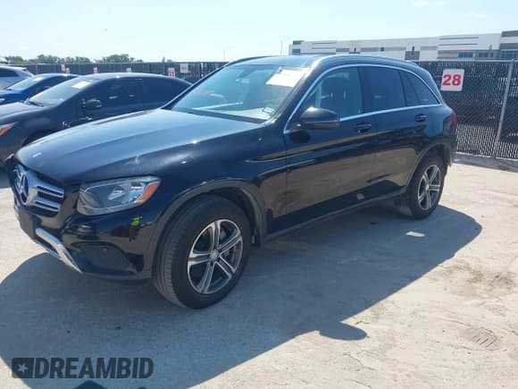 ✅ 2016 Mercedes-Benz GLC 300 • VIN: WDC0G4JB2GF030878 • Lot: 43136737. Listed on IAAI with 122,946 mi. Free auction sales archive from the USA and detailed vehicle history report at DreamBid. Image 17.
