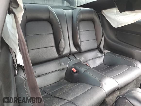 ✅ 2018 Ford Mustang GT • VIN: 1FA6P8CF3J5124908 • Lot: 92511125. Wystawiony na Copart z przebiegiem 81 481 mil. Bezpłatny archiwum sprzedaży aukcyjnych z USA i szczegółowy raport historii pojazdu na DreamBid. Zdjęcie 10.