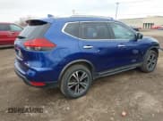 ✅ 2018 Nissan Rogue SV • VIN: JN8AT2MV9JW302418 • Lot: 43772825. Wystawiony na IAAI z przebiegiem 69 602 mil. Bezpłatny archiwum sprzedaży aukcyjnych z USA i szczegółowy raport historii pojazdu na DreamBid. Zdjęcie 4.