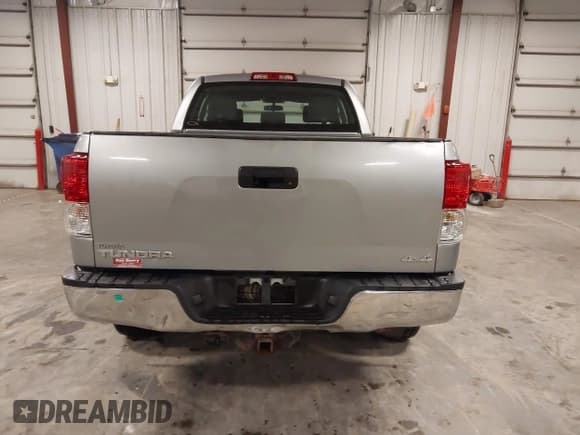 ✅ 2011 Toyota Tundra • VIN: 5TFUM5F19BX022222 • Лот: 43661411. Опубликован ранее на IAAI с пробегом 104 105 миль. Бесплатный доступ к архиву аукционных продаж из США и подробный отчёт об истории автомобиля на DreamBid. Изображение 16.