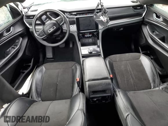 ✅ 2024 Jeep Grand Cherokee Laredo X • VIN: 1C4RJGAG5RC195923 • Lot: 46088565. Listed on Copart with Not provided. Free auction sales archive from the USA and detailed vehicle history report at DreamBid. Image 8.