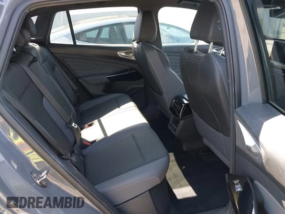 ✅ 2023 Volkswagen ID.4 Pro S • VIN: 1V2WNPE84PC026742 • Lot: 42712014. Listed on IAAI with 27,887 mi. Free auction sales archive from the USA and detailed vehicle history report at DreamBid. Image 8.