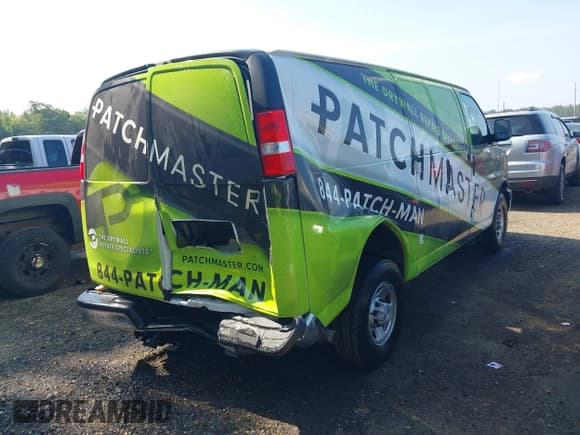 ✅ 2023 Chevrolet Express Cargo • VIN: 1GCWGAFP9P1258134 • Lot: 42645732. Listed on IAAI with 5,693 mi. Free auction sales archive from the USA and detailed vehicle history report at DreamBid. Image 6.
