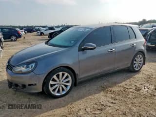 ✅ 2013 Volkswagen Golf TDI w/Sunroof & Nav • VIN: WVWNM7AJ4DW121692 • Lot: 60742995. Wystawiony na Copart z przebiegiem 116 578 mil. Bezpłatny archiwum sprzedaży aukcyjnych z USA i szczegółowy raport historii pojazdu na DreamBid. Zdjęcie 1.