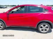 ✅ 2018 Honda HR-V LX • VIN: 3CZRU5H35JG705424 • Lot: 42939047. Wystawiony na IAAI z przebiegiem 38 229 mil. Bezpłatny archiwum sprzedaży aukcyjnych z USA i szczegółowy raport historii pojazdu na DreamBid. Zdjęcie 14.