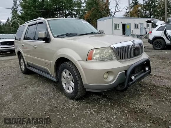 ✅ 2004 Lincoln Navigator Luxury • VIN: 5LMFU27R14LJ01091 • Lot: 90884285. Listed on Copart with 209,499 mi. Free auction sales archive from the USA and detailed vehicle history report at DreamBid. Image 14.