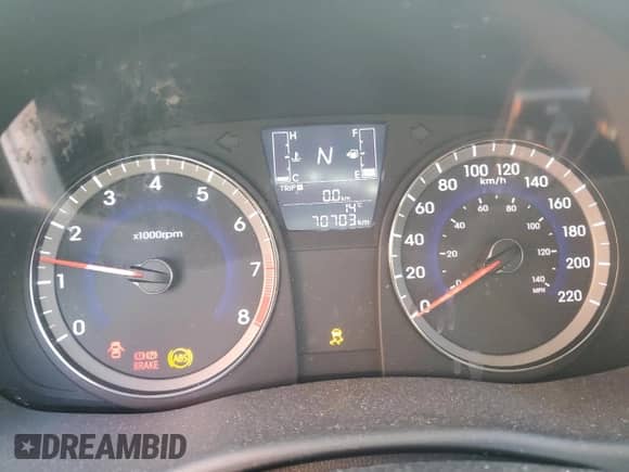 ✅ 2015 Hyundai Accent Sport • VIN: KMHCU5AE5FU198161 • Lot: 84210005. Wystawiony na Copart z przebiegiem 70 703 mil. Bezpłatny archiwum sprzedaży aukcyjnych z USA i szczegółowy raport historii pojazdu na DreamBid. Zdjęcie 9.