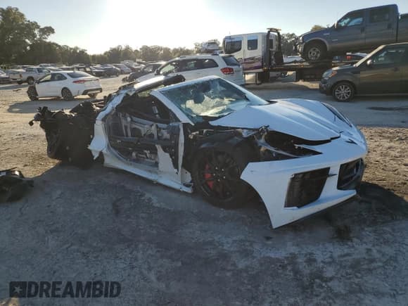 ✅ 2023 Chevrolet Corvette 1LT • VIN: 1G1YA2D42P5128285 • Lot: 82410954. Wystawiony na Copart z przebiegiem Nie podano. Bezpłatny archiwum sprzedaży aukcyjnych z USA i szczegółowy raport historii pojazdu na DreamBid. Zdjęcie 4.