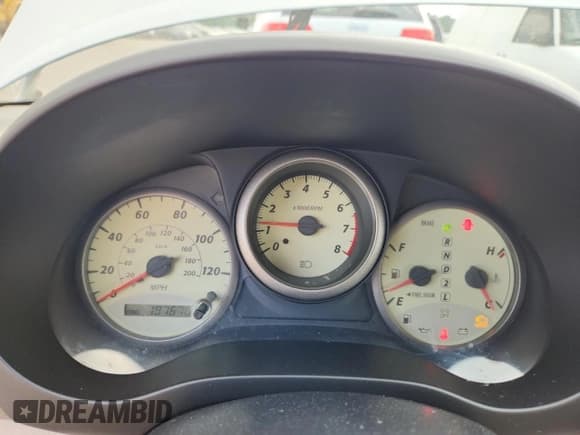 ✅ 2001 Toyota RAV4 • VIN: JTEHH20V010025075 • Лот: 68216445. Опубликован ранее на Copart с пробегом 197 676 миль. Бесплатный доступ к архиву аукционных продаж из США и подробный отчёт об истории автомобиля на DreamBid. Изображение 9.