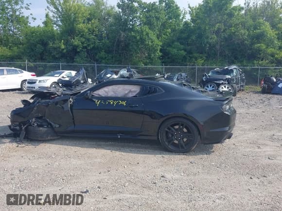 ✅ 2022 Chevrolet Camaro 2SS • VIN: 1G1FH1R74N0104208 • Lot: 42584306. Listed on IAAI with Not provided. Free auction sales archive from the USA and detailed vehicle history report at DreamBid. Image 13.