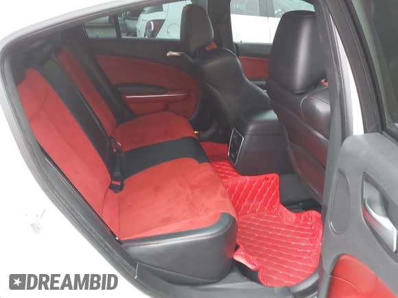 ✅ 2017 Dodge Charger R/T Scat Pack • VIN: 2C3CDXGJ6HH660712 • Lot: 43609590. Wystawiony na IAAI z przebiegiem 71 103 mil. Bezpłatny archiwum sprzedaży aukcyjnych z USA i szczegółowy raport historii pojazdu na DreamBid. Zdjęcie 8.