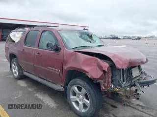 ✅ 2009 Chevrolet Suburban 2LT • VIN: 1GNFK26389J122749 • Lot: 42158720. Wystawiony na IAAI z przebiegiem 251 870 mil. Bezpłatny archiwum sprzedaży aukcyjnych z USA i szczegółowy raport historii pojazdu na DreamBid. Zdjęcie 1.
