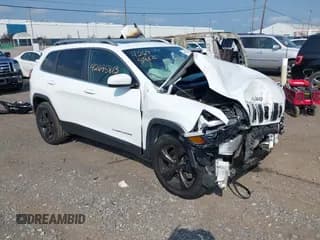 ✅ 2020 Jeep Cherokee Limited • VIN: 1C4PJMDXXLD575293 • Lot: 42695813. Wystawiony na IAAI z przebiegiem 56 174 mil. Bezpłatny archiwum sprzedaży aukcyjnych z USA i szczegółowy raport historii pojazdu na DreamBid. Zdjęcie 1.