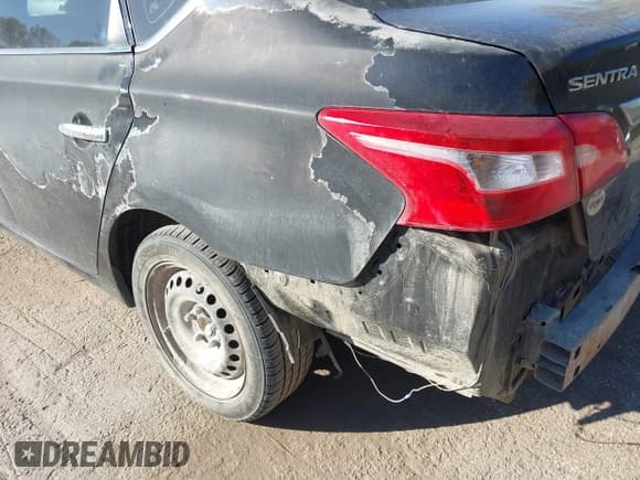 ✅ 2016 Nissan Sentra SV • VIN: 3N1AB7AP9GL643417 • Lot: 43500441. Listed on IAAI with 165,826 mi. Free auction sales archive from the USA and detailed vehicle history report at DreamBid. Image 13.