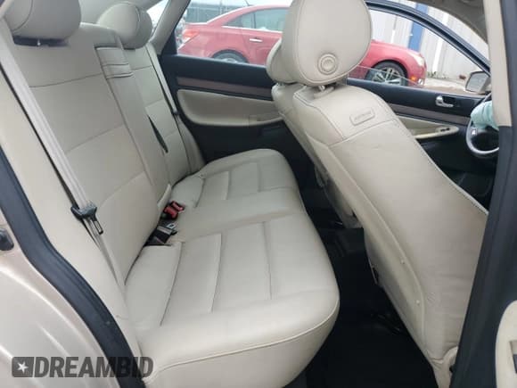 ✅ 2000 Audi A4 • VIN: WAUDC28D0YA059094 • Lot: 54070065. Wystawiony na Copart z przebiegiem 175 708 mil. Bezpłatny archiwum sprzedaży aukcyjnych z USA i szczegółowy raport historii pojazdu na DreamBid. Zdjęcie 10.