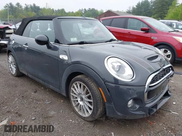 ✅ 2017 MINI Convertible Cooper S • VIN: WMWWG9C39H3D22503 • Лот: 42269882. Опубликован ранее на IAAI с пробегом 20 755 миль. Бесплатный доступ к архиву аукционных продаж из США и подробный отчёт об истории автомобиля на DreamBid. Изображение 1.
