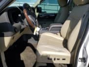 ✅ 2015 Lincoln Navigator • VIN: 5LMJJ3JT8FEJ03084 • Lot: 84768735. Wystawiony na Copart z przebiegiem 163 136 mil. Bezpłatny archiwum sprzedaży aukcyjnych z USA i szczegółowy raport historii pojazdu na DreamBid. Zdjęcie 7.