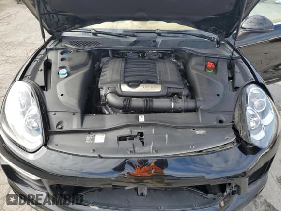 ✅ 2016 Porsche Cayenne • VIN: WP1AA2A23GLA11143 • Lot: 91348145. Wystawiony na Copart z przebiegiem 59 267 mil. Bezpłatny archiwum sprzedaży aukcyjnych z USA i szczegółowy raport historii pojazdu na DreamBid. Zdjęcie 12.