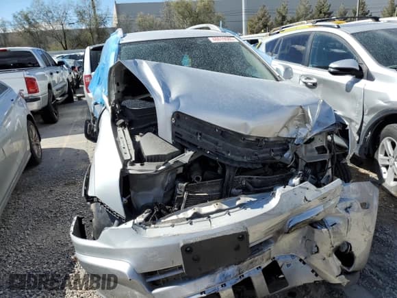 ✅ 2014 Chevrolet Captiva Sport LT • VIN: 3GNAL3EK6ES573404 • Lot: 48619585. Wystawiony na Copart z przebiegiem Nie podano. Bezpłatny archiwum sprzedaży aukcyjnych z USA i szczegółowy raport historii pojazdu na DreamBid. Zdjęcie 5.