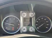 ✅ 2011 Lexus LX 570 • VIN: JTJHY7AX2B4080801 • Lot: 84430685. Wystawiony na Copart z przebiegiem 252 151 mil. Bezpłatny archiwum sprzedaży aukcyjnych z USA i szczegółowy raport historii pojazdu na DreamBid. Zdjęcie 9.