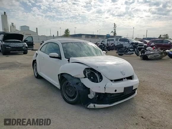 ✅ 2013 Volkswagen Beetle 2.5L • VIN: 3VWJX7AT0DM605072 • Lot: 80137915. Listed on Copart with 193,928 mi. Free auction sales archive from the USA and detailed vehicle history report at DreamBid. Image 13.