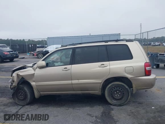 ✅ 2004 Toyota Highlander • VIN: JTEDP21AX40010410 • Lot: 43544236. Wystawiony na IAAI z przebiegiem 356 554 mil. Bezpłatny archiwum sprzedaży aukcyjnych z USA i szczegółowy raport historii pojazdu na DreamBid. Zdjęcie 15.