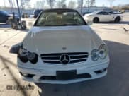 ✅ 2007 Mercedes-Benz CLK 550 • VIN: WDBTK72F57T083742 • Lot: 83351094. Wystawiony na Copart z przebiegiem 195 768 mil. Bezpłatny archiwum sprzedaży aukcyjnych z USA i szczegółowy raport historii pojazdu na DreamBid. Zdjęcie 5.