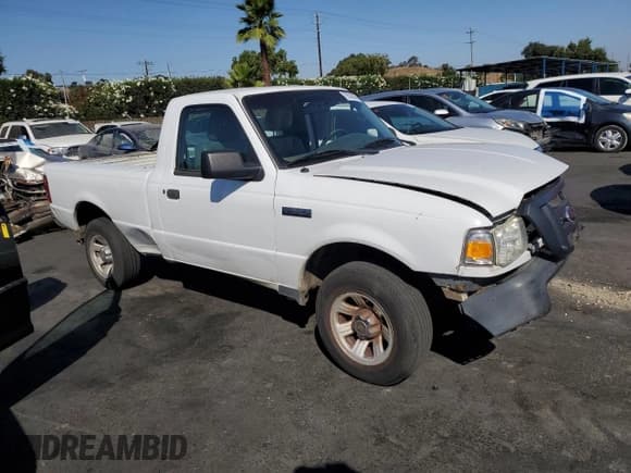 ✅ 2010 Ford Ranger XL • VIN: 1FTKR1ADXAPA05320 • Lot: 70526595. Wystawiony na Copart z przebiegiem 352 736 mil. Bezpłatny archiwum sprzedaży aukcyjnych z USA i szczegółowy raport historii pojazdu na DreamBid. Zdjęcie 4.