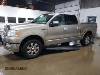 ✅ 2006 Lincoln Mark LT • VIN: 5LTPW18576FJ02918 • Lot: 69114064. Wystawiony na Copart z przebiegiem 218 810 mil. Bezpłatny archiwum sprzedaży aukcyjnych z USA i szczegółowy raport historii pojazdu na DreamBid. Zdjęcie 1.