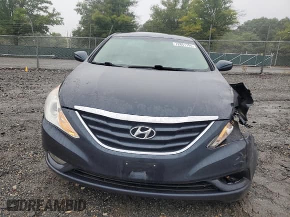 ✅ 2013 Hyundai Sonata GLS • VIN: 5NPEB4AC3DH677097 • Lot: 72851194. Listed on Copart with 106,436 mi. Free auction sales archive from the USA and detailed vehicle history report at DreamBid. Image 5.