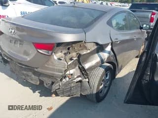 ✅ 2014 Hyundai Elantra SE • VIN: 5NPDH4AE1EH458927 • Лот: 43224577. Опубликован ранее на IAAI с пробегом 143 613 миль. Бесплатный доступ к архиву аукционных продаж из США и подробный отчёт об истории автомобиля на DreamBid. Изображение 6.