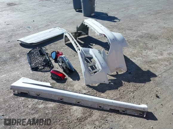 ✅ 2019 Audi RS 5 • VIN: WUAPWAF56KA907227 • Lot: 41215802. Listed on IAAI with 43,157 mi. Free auction sales archive from the USA and detailed vehicle history report at DreamBid. Image 19.