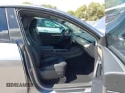 ✅ 2024 Tesla Model Y Long Range • VIN: 7SAYGDEE5RA333769 • Lot: 43258808. Wystawiony na IAAI z przebiegiem 21 647 mil. Bezpłatny archiwum sprzedaży aukcyjnych z USA i szczegółowy raport historii pojazdu na DreamBid. Zdjęcie 5.