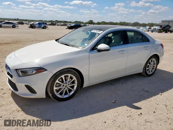 ✅ 2021 Mercedes-Benz A 220 • VIN: W1K3G4EB1MJ309170 • Лот: 86293385. Опубликован ранее на Copart с пробегом 57 571 миль. Бесплатный доступ к архиву аукционных продаж из США и подробный отчёт об истории автомобиля на DreamBid. Изображение 1.