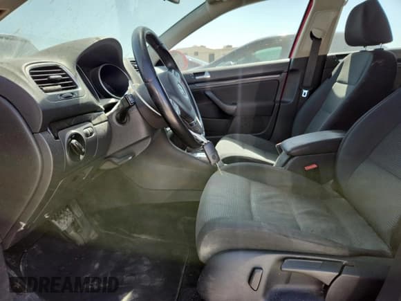 ✅ 2013 Volkswagen Jetta S • VIN: 3VWPP7AJ6DM642734 • Лот: 61753025. Опубликован ранее на Copart с пробегом 190 752 миль. Бесплатный доступ к архиву аукционных продаж из США и подробный отчёт об истории автомобиля на DreamBid. Изображение 7.